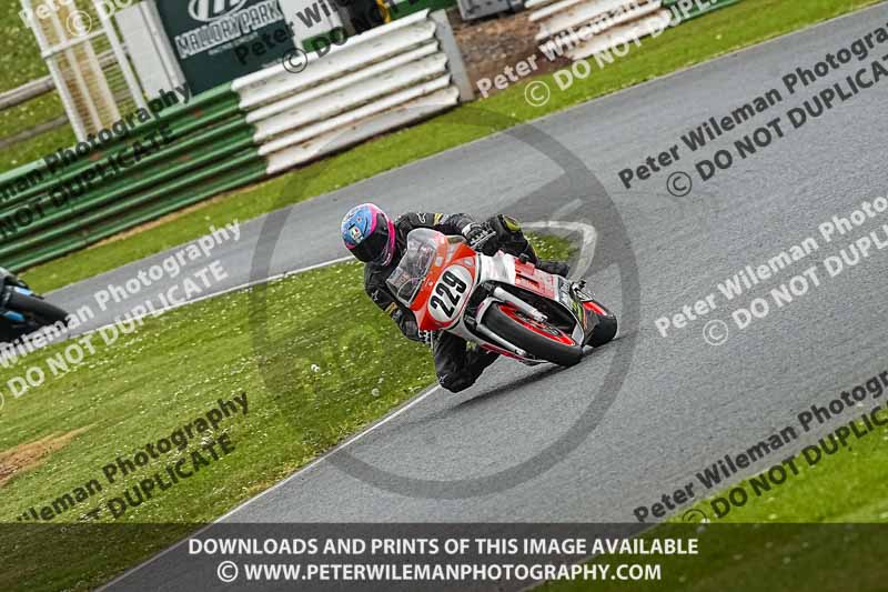 enduro digital images;event digital images;eventdigitalimages;mallory park;mallory park photographs;mallory park trackday;mallory park trackday photographs;no limits trackdays;peter wileman photography;racing digital images;trackday digital images;trackday photos